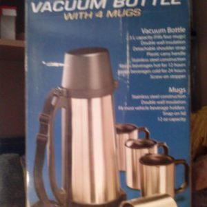 Stainless Steel Vacuum Bottle with 4 Mugs